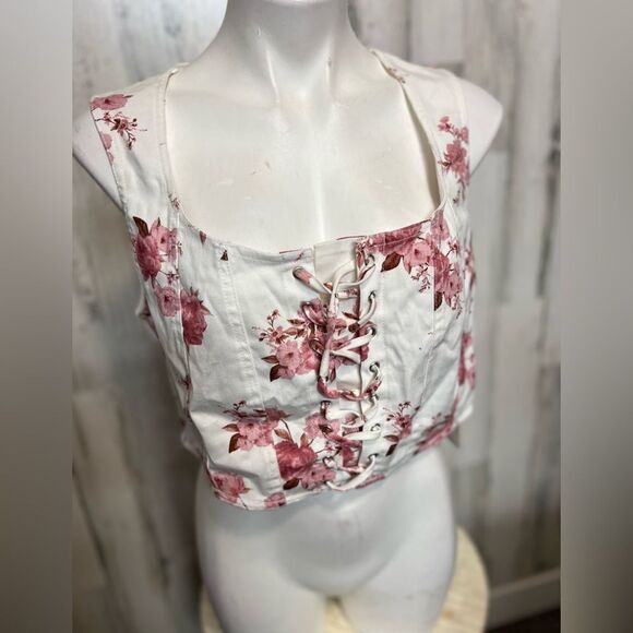 Denim floral top - Picture 3 of 6